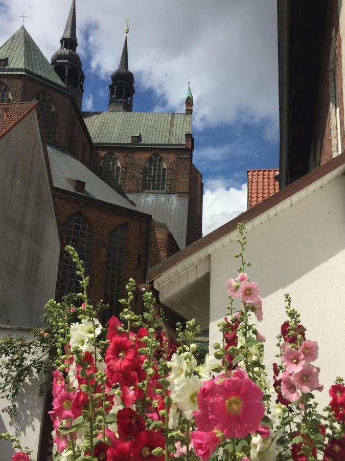 Norddeutscher Hof ชตราลซุนด์ ภายนอก รูปภาพ